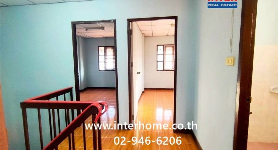 Casa adosada en venta de 3 habitaciones en Mueang Pathum Thani, Pathum Thani