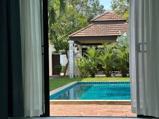 出租 和 出售 4 卧室 别墅 在 Bang Lamung, Chon Buri
