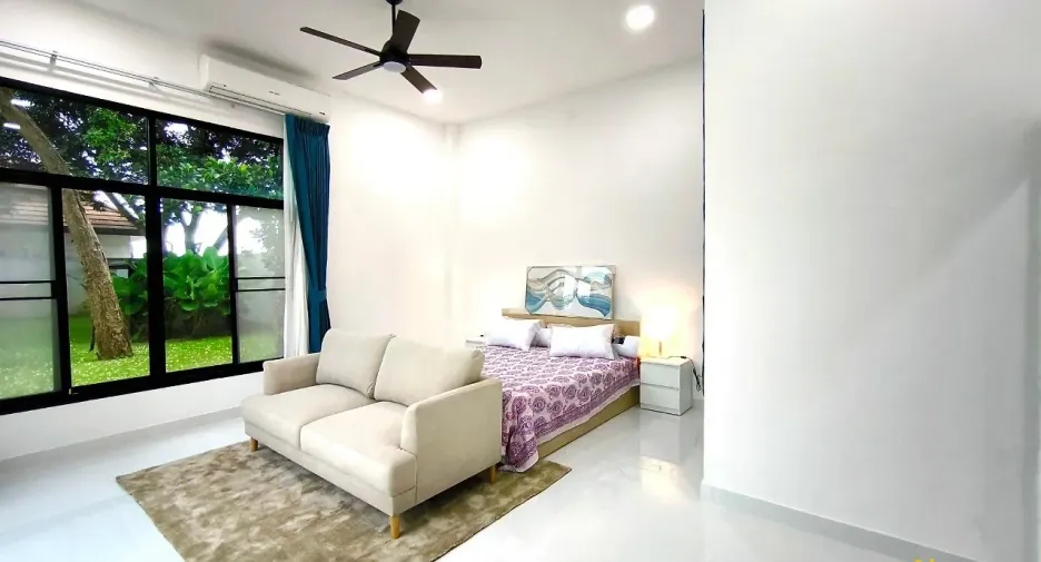 À louer et à vendre 4 chambres villa à Bang Lamung, Chonburi
