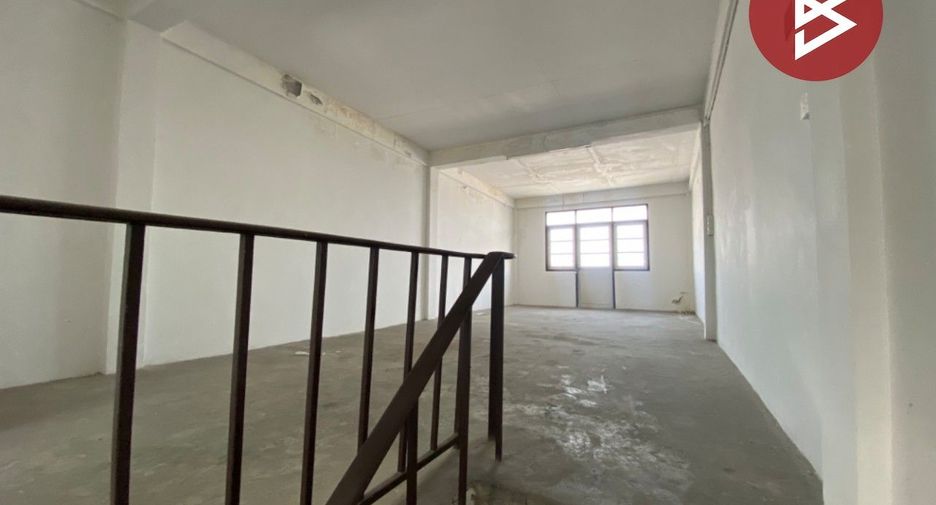 For sale 3 bedrooms retail Space in Bang Lamung, Chonburi