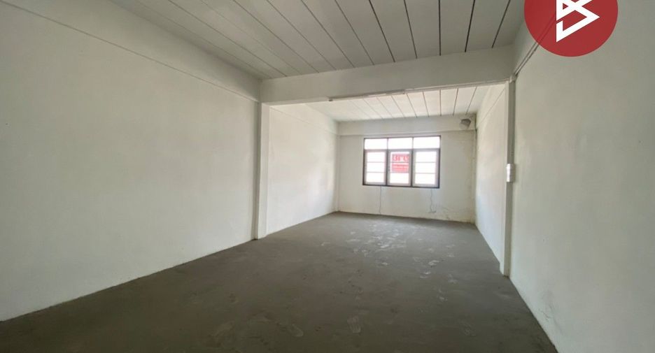 For sale 3 bedrooms retail Space in Bang Lamung, Chonburi