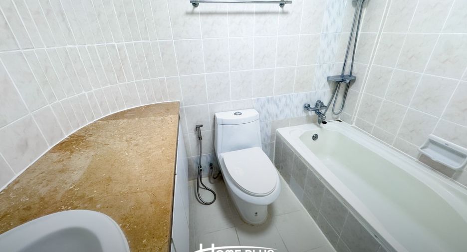 Wohnung zur Miete mit 3 Zimmer in Watthana, Bangkok