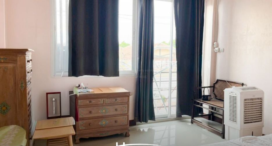 Casa en venta de 3 habitaciones en Bang Sao Thong, Samut Prakan