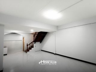 出售 2 卧室 联排别墅 在 Mueang Pathum Thani, Pathum Thani