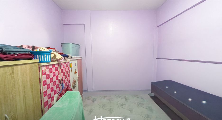 Reihenhaus zum Kauf mit 3 Zimmer in Lat Krabang, Bangkok
