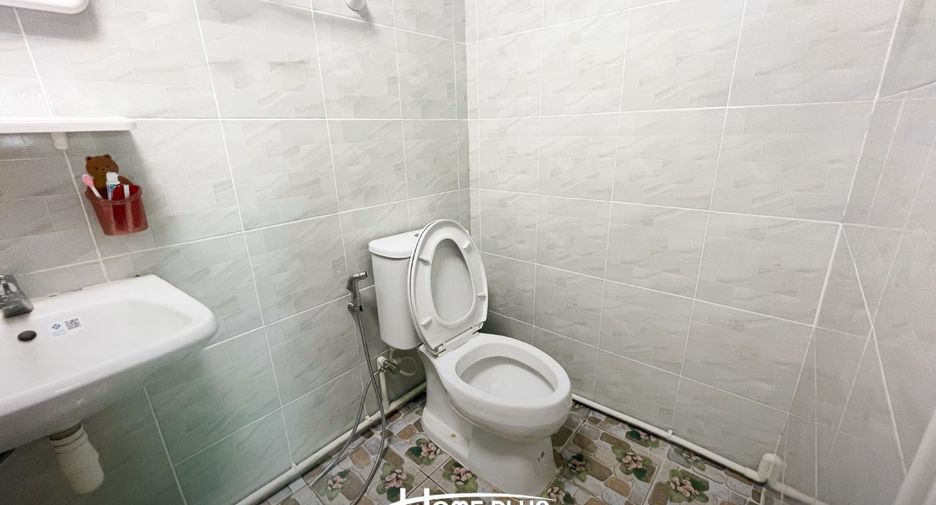 Reihenhaus zum Kauf mit 3 Zimmer in Lat Krabang, Bangkok