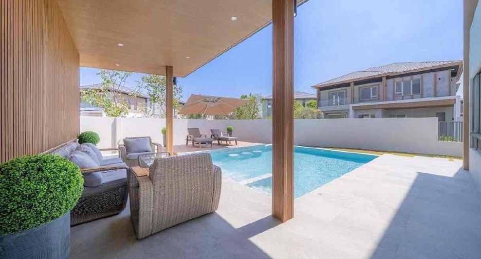 For rent 4 bedrooms villa in Bang Lamung, Chonburi