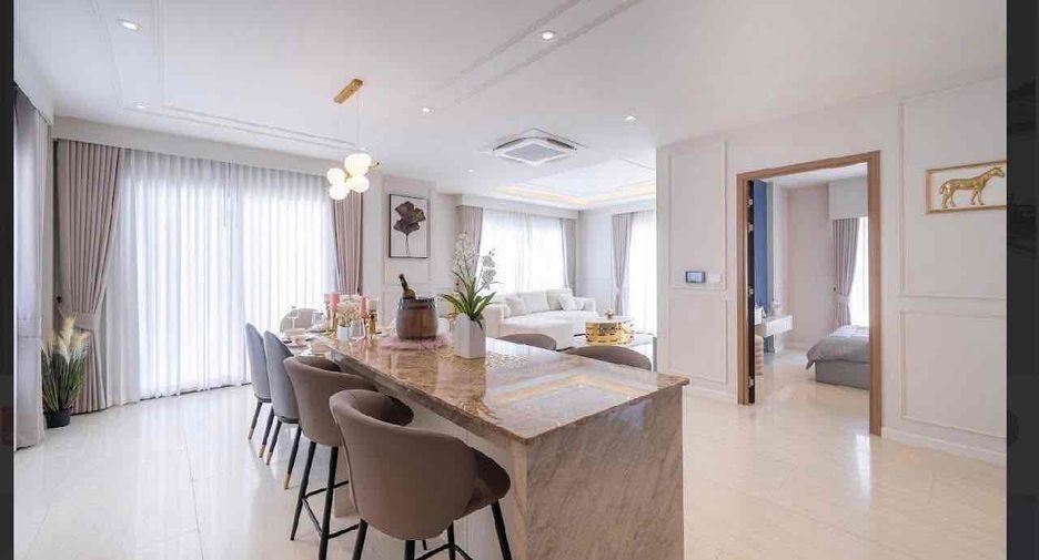 For rent 4 bedrooms villa in Bang Lamung, Chonburi