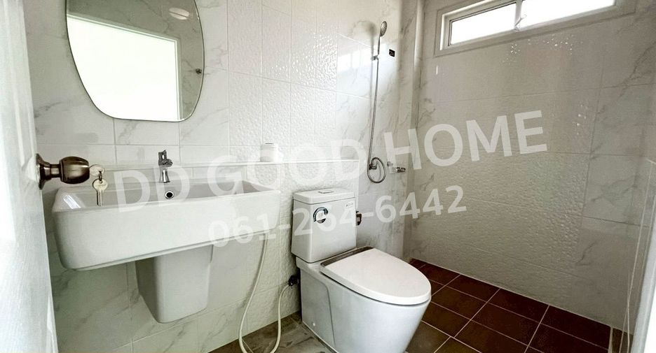 For sale 3 bedrooms house in Sattahip, Chonburi
