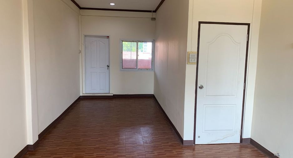 For sale 2 bedrooms retail Space in Chatuchak, Bangkok