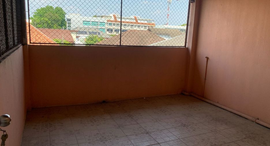 For sale 2 bedrooms retail Space in Chatuchak, Bangkok