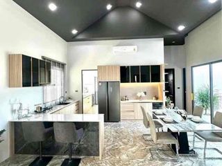 Villa zur Miete mit 3 Zimmer in Bang Lamung, Chonburi
