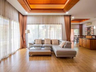 For rent 5 bedrooms villa in Bang Lamung, Chonburi