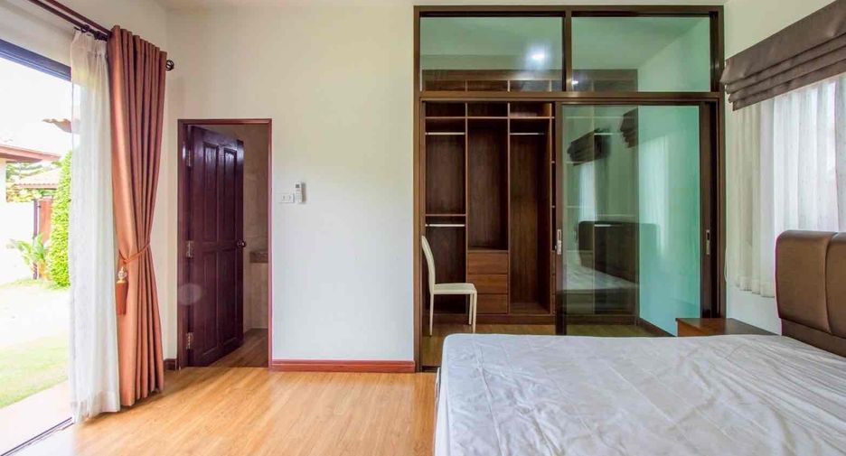 For rent 5 bedrooms villa in Bang Lamung, Chonburi