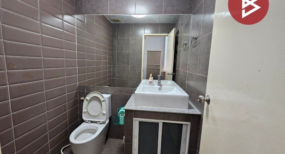 For sale 3 bedrooms townhouse in Pak Kret, Nonthaburi