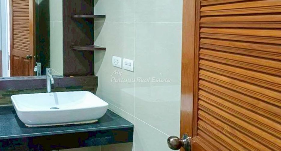 For sale 3 bedrooms house in Huay Yai, Pattaya