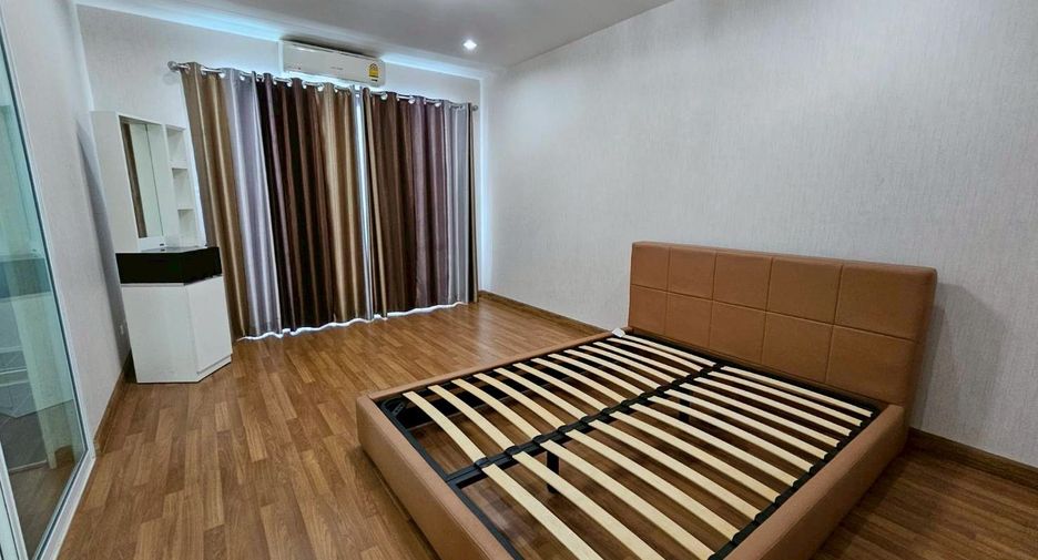 For sale 3 ベッドルーム townhouse in Lak Si, Bangkok