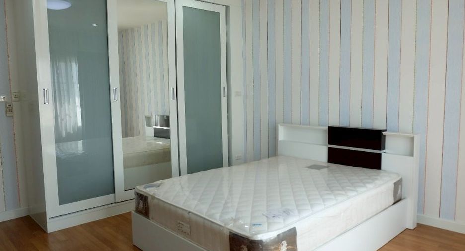 For sale 3 ベッドルーム townhouse in Lak Si, Bangkok