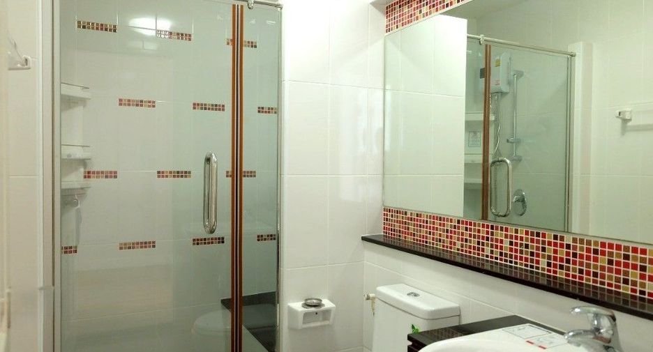 For sale 3 ベッドルーム townhouse in Lak Si, Bangkok