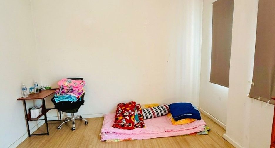 Reihenhaus zum Kauf mit 3 Zimmer in Bang Bon, Bangkok