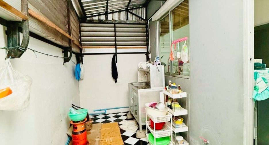 Reihenhaus zum Kauf mit 3 Zimmer in Bang Bon, Bangkok
