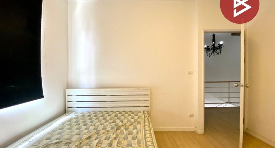 For sale 3 ベッドルーム townhouse in Bang Bon, Bangkok