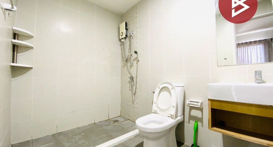 For sale 3 ベッドルーム townhouse in Bang Bon, Bangkok