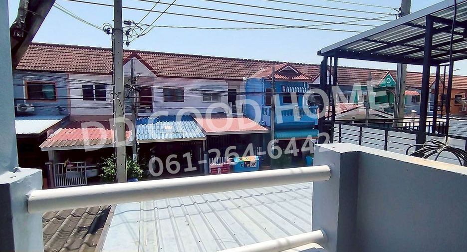 For sale 3 bedrooms townhouse in Sai Noi, Nonthaburi