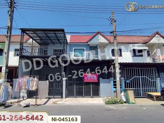 Продажа 3 спальни таунхаус в Sai Noi, Нонтабури