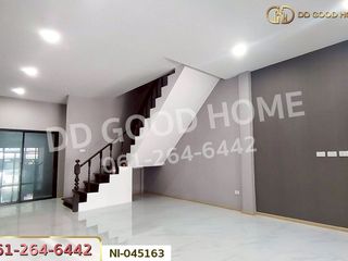 Продажа 3 спальни таунхаус в Sai Noi, Нонтабури