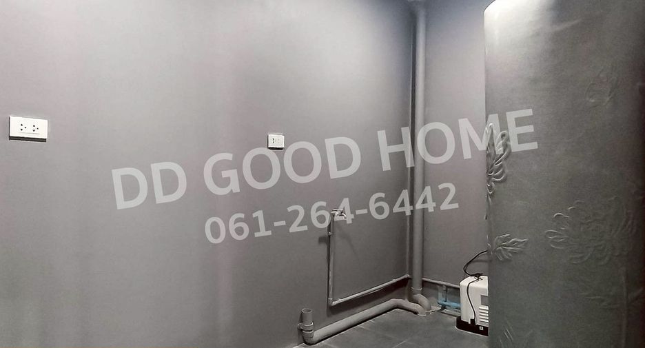 For sale 3 bedrooms townhouse in Sai Noi, Nonthaburi