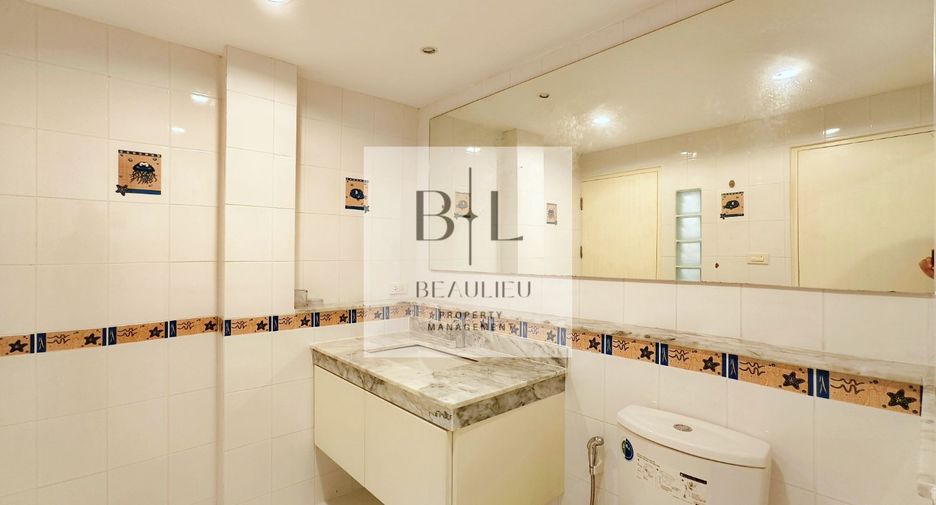 Condo en venta de 2 habitaciones en Sattahip, Chonburi