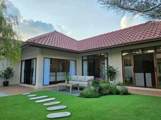 Villa zur Miete mit 4 Zimmer in Bang Lamung, Chonburi