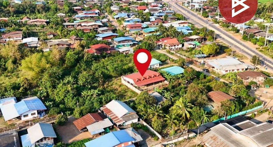 For sale 5 bedrooms house in Mueang Uttaradit, Uttaradit