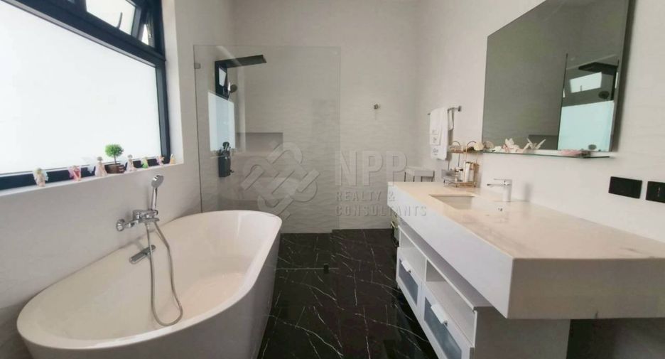 Haus zum Kauf mit 4 Zimmer in Hua Hin, Prachuap Khiri Khan
