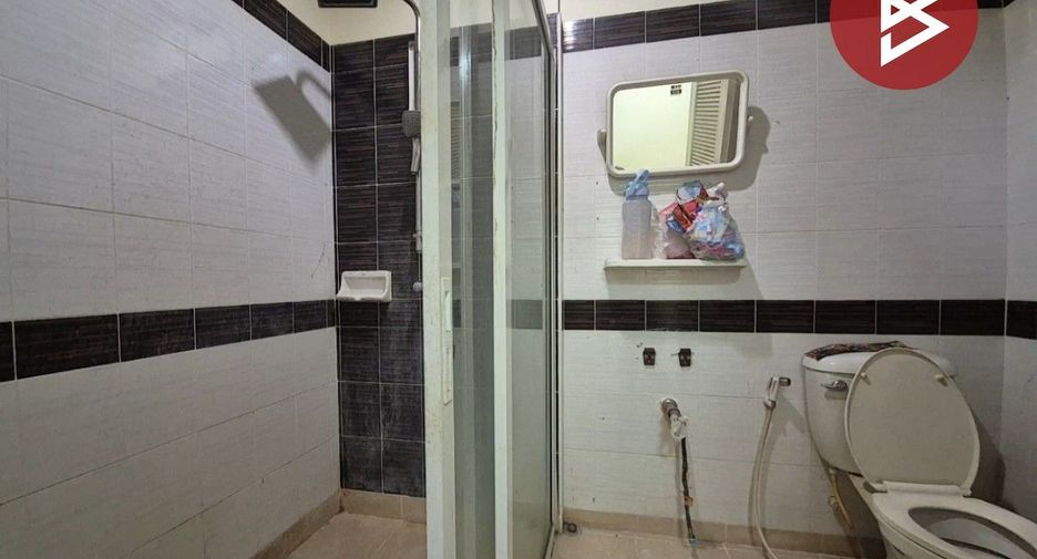 For sale 2 bedrooms townhouse in Bang Khen, Bangkok