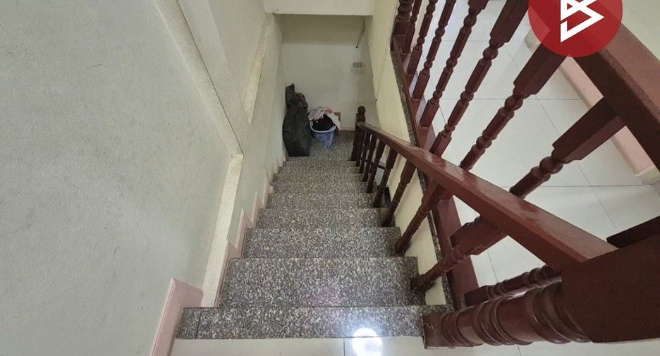 For sale 2 bedrooms townhouse in Bang Khen, Bangkok