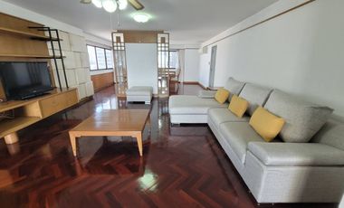 For rent 3 bedrooms condo in Watthana, Bangkok