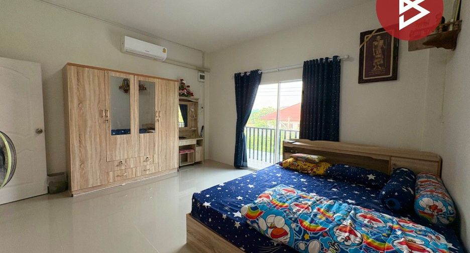 For sale 2 bedrooms townhouse in Mueang Chai Nat, Chainat