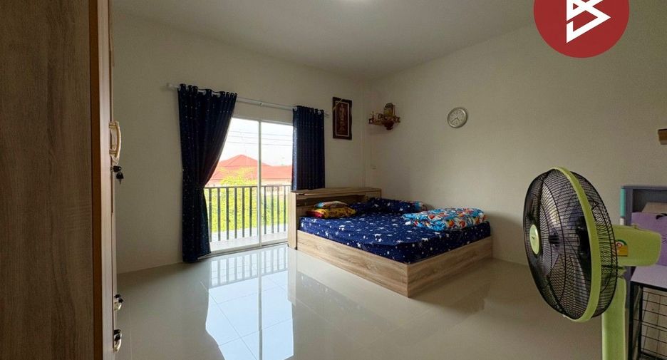 For sale 2 bedrooms townhouse in Mueang Chai Nat, Chainat
