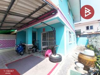 For sale 3 bedrooms townhouse in Mueang Chachoengsao, Chachoengsao