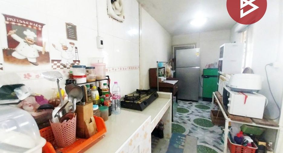 For sale 3 bedrooms townhouse in Mueang Chachoengsao, Chachoengsao