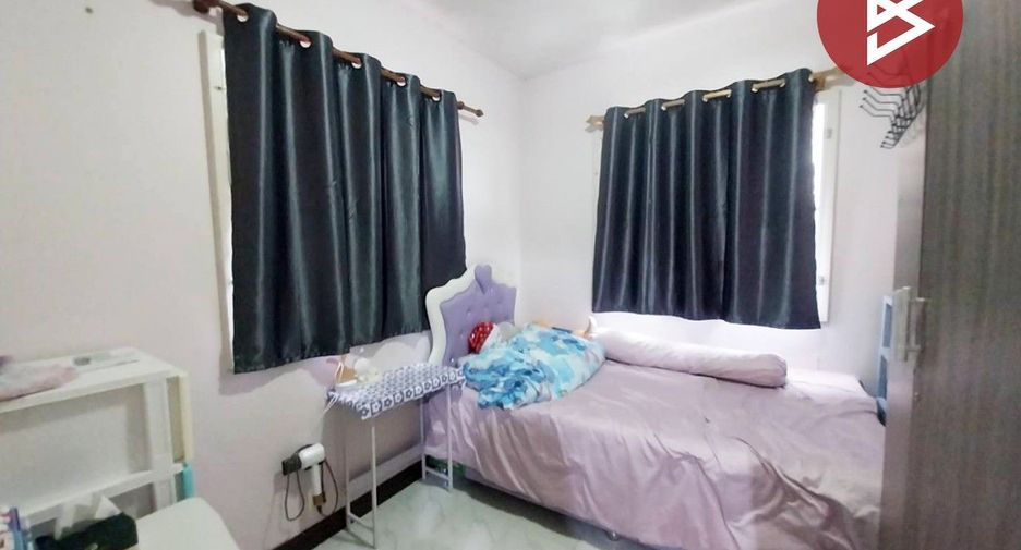 For sale 3 bedrooms townhouse in Mueang Chachoengsao, Chachoengsao