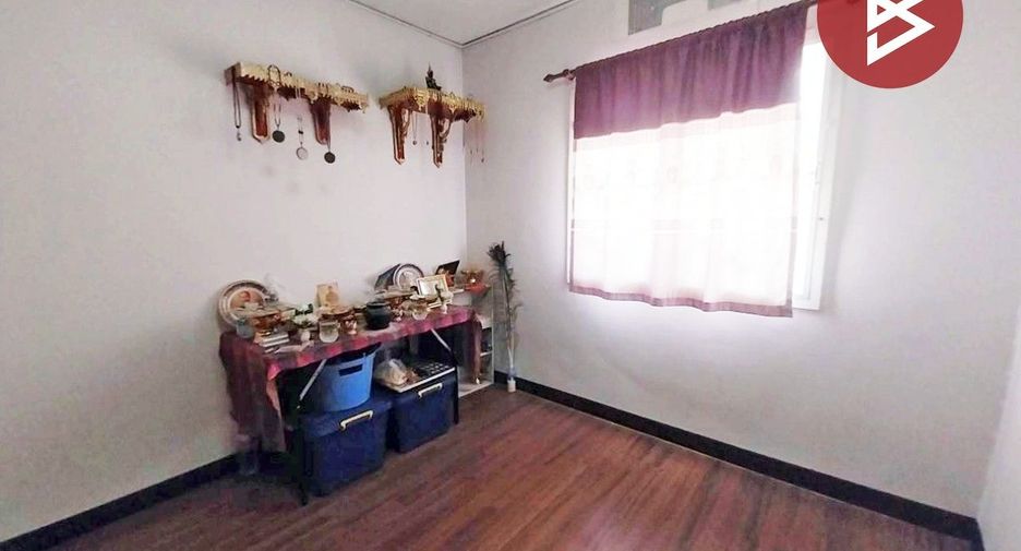 For sale 3 bedrooms townhouse in Mueang Chachoengsao, Chachoengsao
