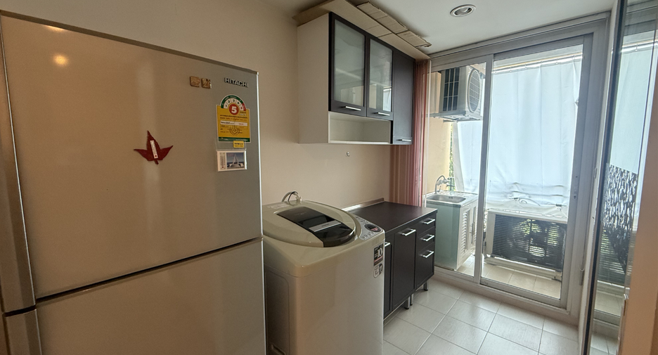 Продажа 1 кровать кондо в Хуаи Кхщанг, Бангкок