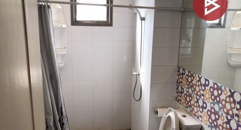 For sale 3 bedrooms townhouse in Lat Phrao, Bangkok