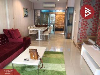 For sale 3 bedrooms townhouse in Lat Phrao, Bangkok