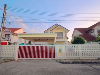 3 Bedroom House In Si Racha, Chonburi