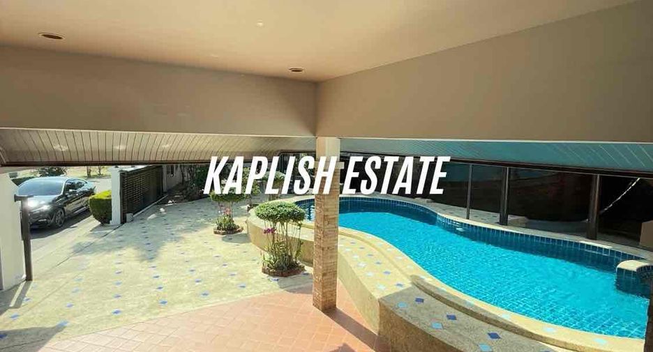 For rent 4 bedrooms villa in East Pattaya, Pattaya