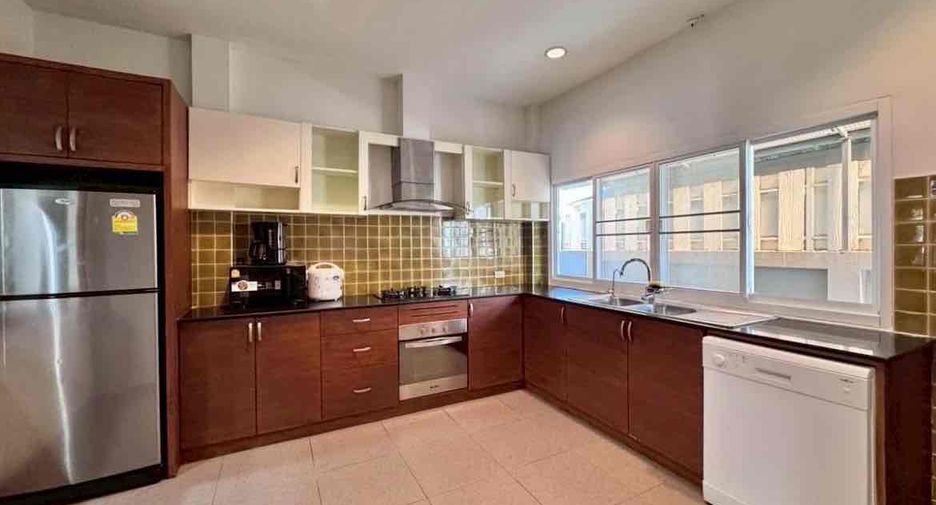 For rent 3 bedrooms house in Bang Lamung, Chonburi